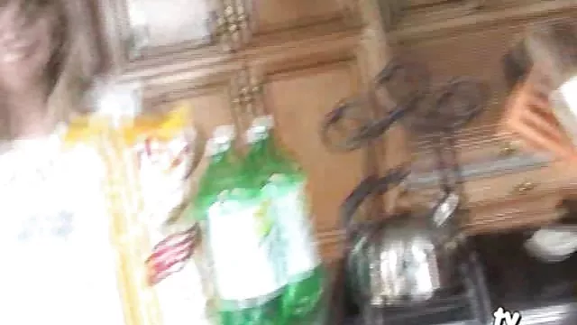 Bedava porno hiçbir kayıt Güzel genç onu kedi ile bedava amator sikis oynar