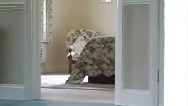 Bedava porno hiçbir kayıt İki genç bedava mature sikis erkek ile Busty eylem sıyırma
