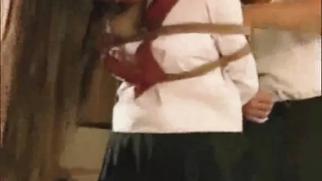 Bedava porno hiçbir kayıt Şanslı adam iki genç bedava am got sikis çift zevk alır
