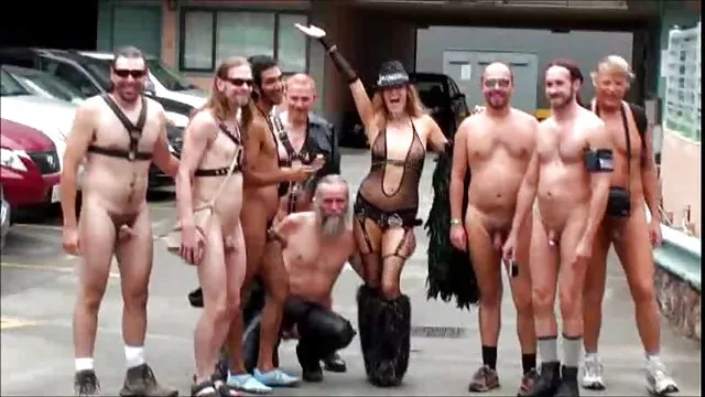 Bedava porno hiçbir kayıt Gümüş saçlı Üvey anne üvey oğlu reklamsiz bedava sikis banyo mastürbasyon seks onu Sikikleri